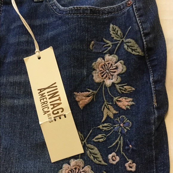Last! Size 6. Vintage America Blues embroidered. - Picture 5 of 8